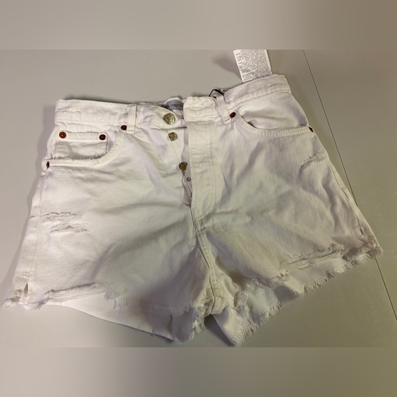 Zara Pants - Zara TRF HIGH RISE DENIM SHORTS Size 10 White